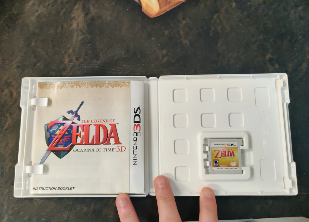 Nintendo 3DS: The Legend of Zelda Ocarina of Time (Original Version) - Complete In Box